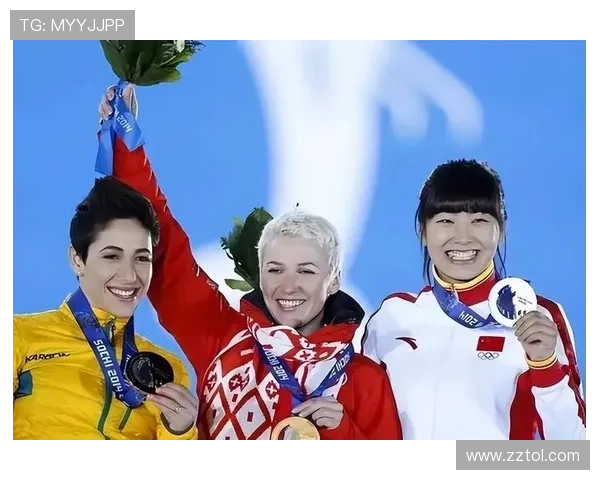 冬奥冠军夫妇甜蜜相拥瞬间感动